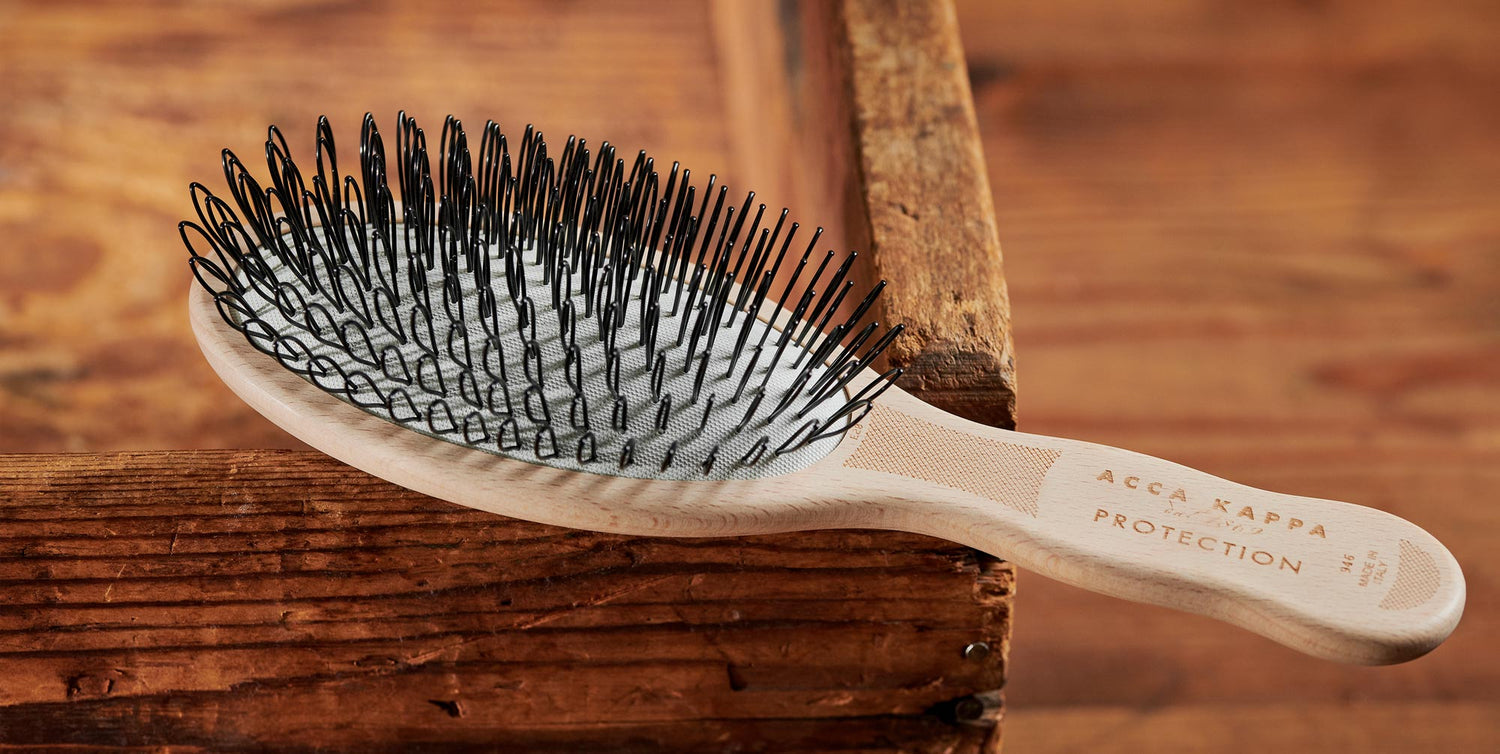 Protection hair brush from Acca Kappa