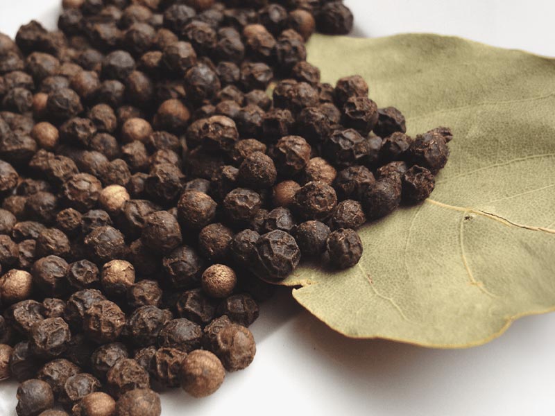 Black Pepper notes, Acca Kappa Black pepper and Sandalwood